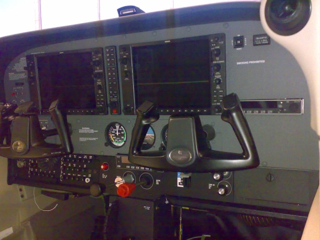 G1000 i LN-DFM