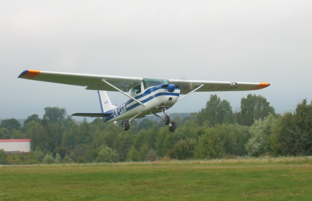 Christer Sevilhaug og instrukt�r Terje Gran tar av p� 10